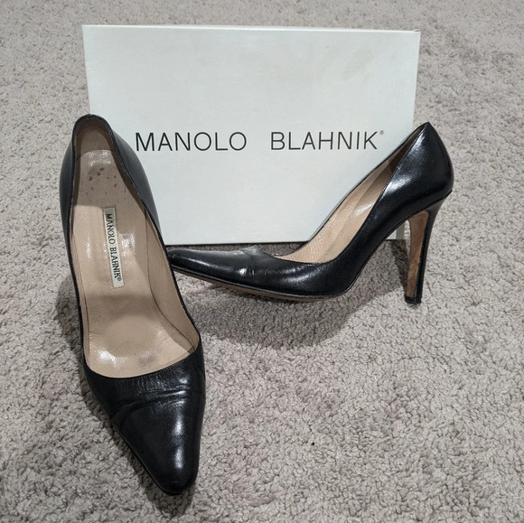 Manolo Blahnik Heels Size 39.5 Black Leather Classic Pump - Picture 1 of 8